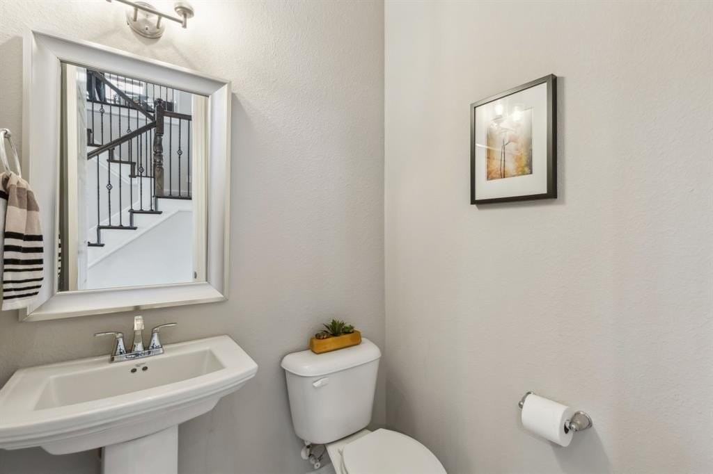 2160 Tumblegrass Rd - Photo 6 of 40