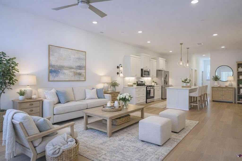 1009 Rockrose Dr - Photo 4 of 37