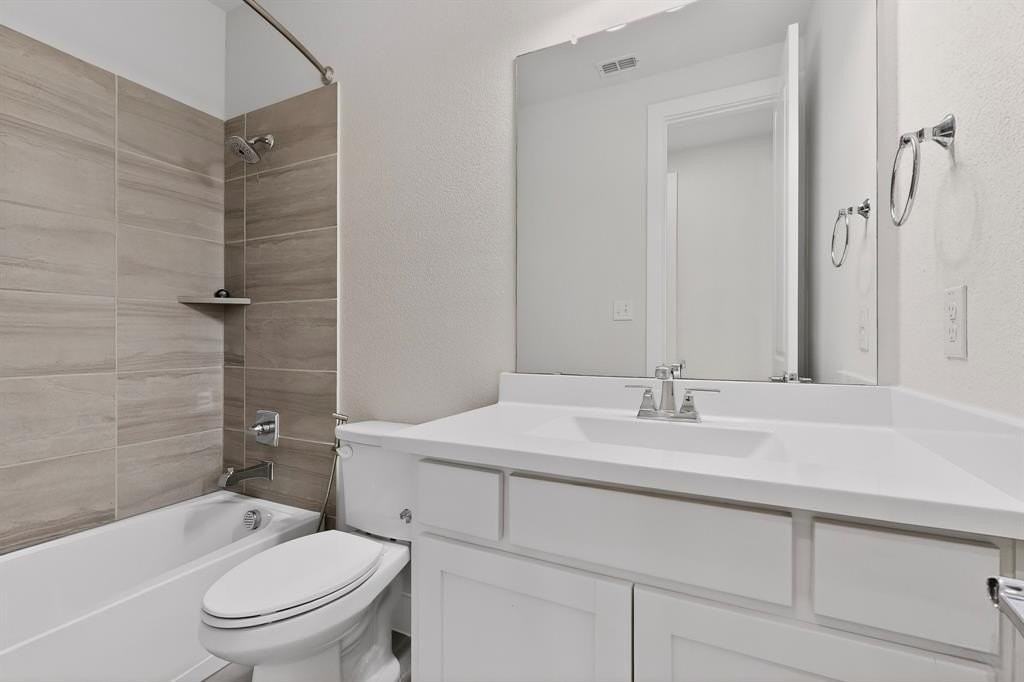 769 Meandering Ln - Photo 6 of 39