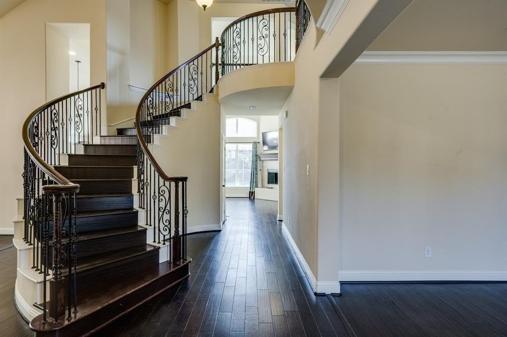 14016 Notting Hill Dr - Photo 2 of 23