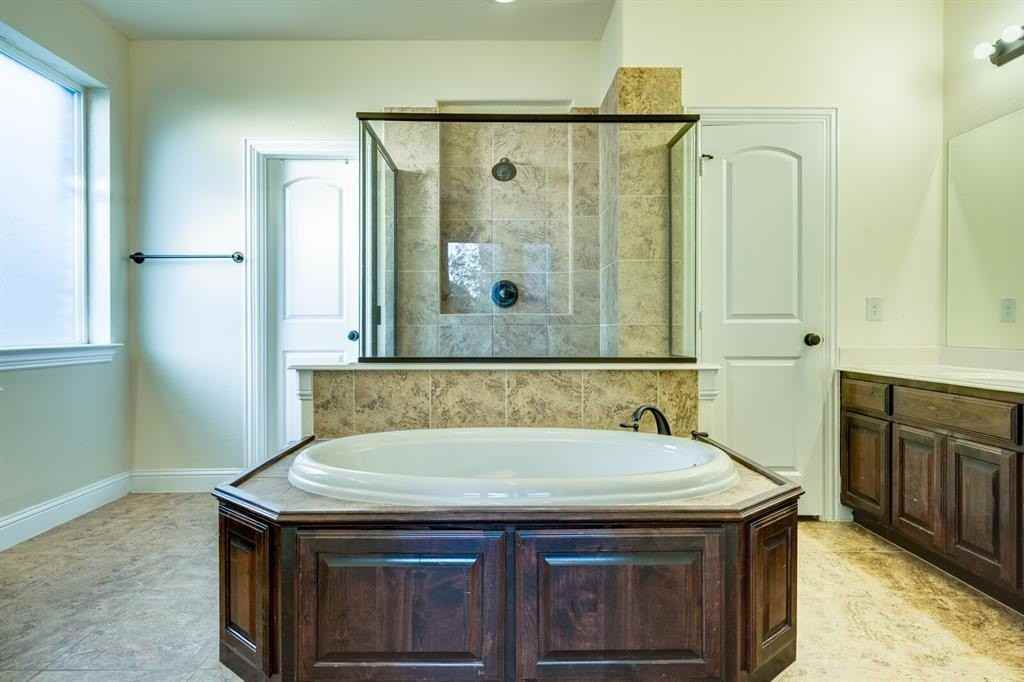 14016 Notting Hill Dr - Photo 7 of 23