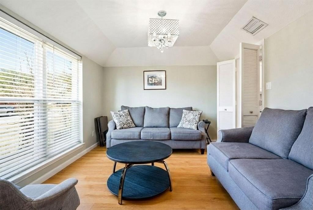 2522 Crestedge Dr - Photo 6 of 22