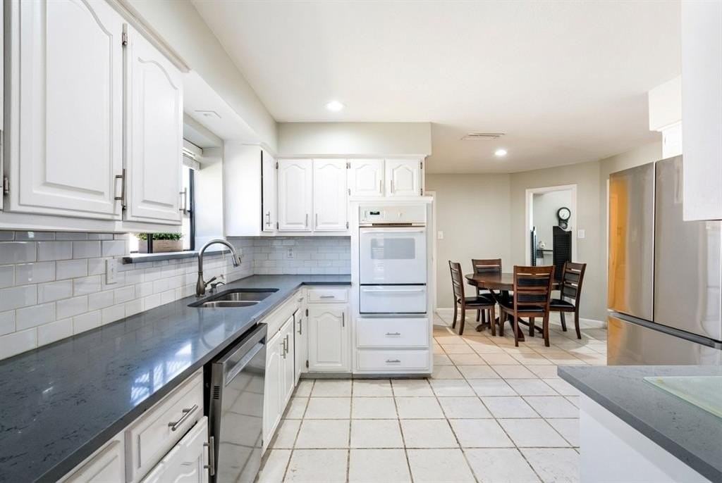 2522 Crestedge Dr - Photo 7 of 22