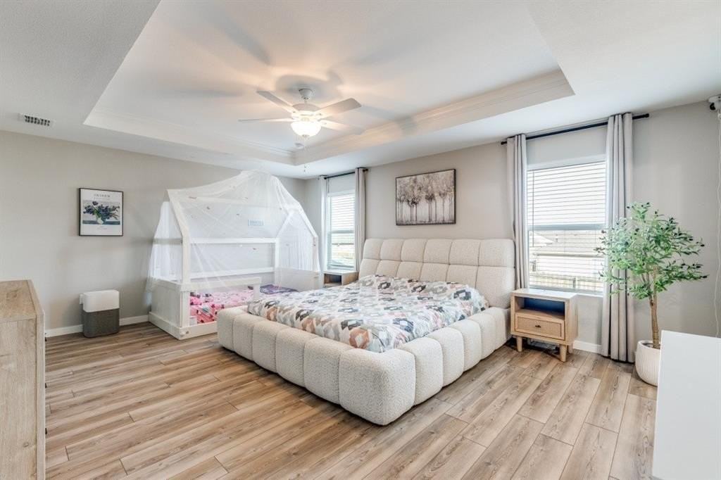 14033 Gaskin St - Photo 4 of 12