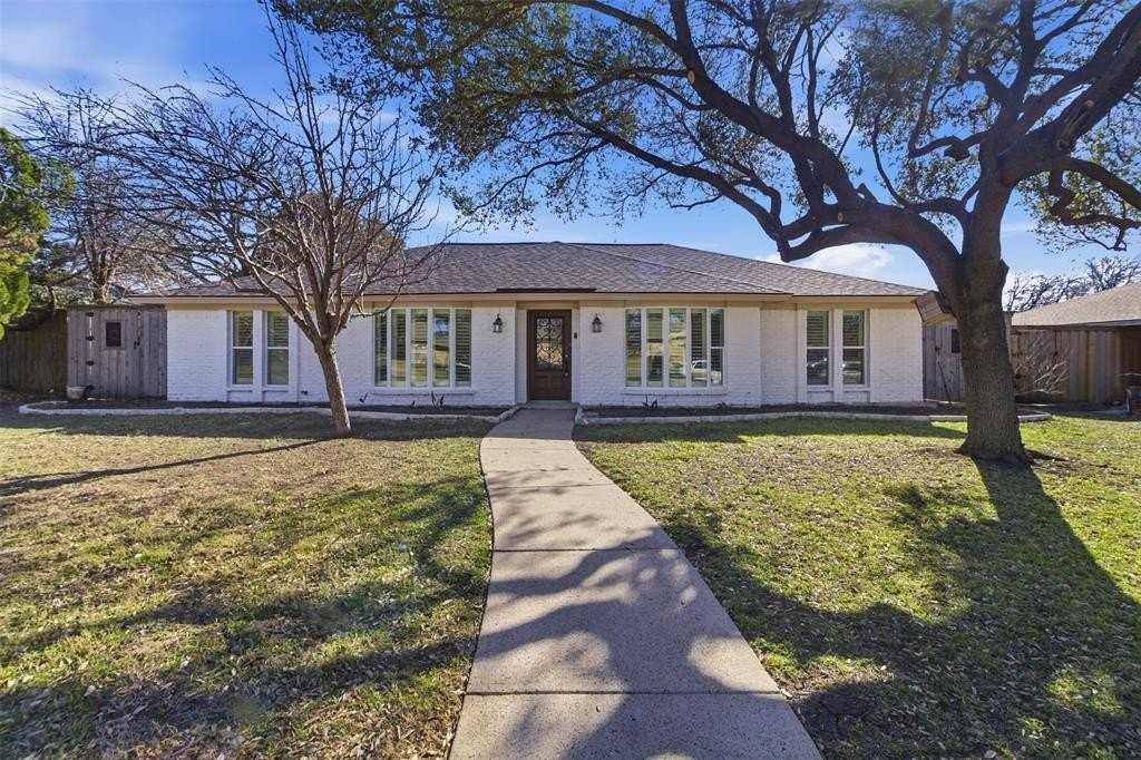 2504 Northcrest Dr - Photo 2 of 40