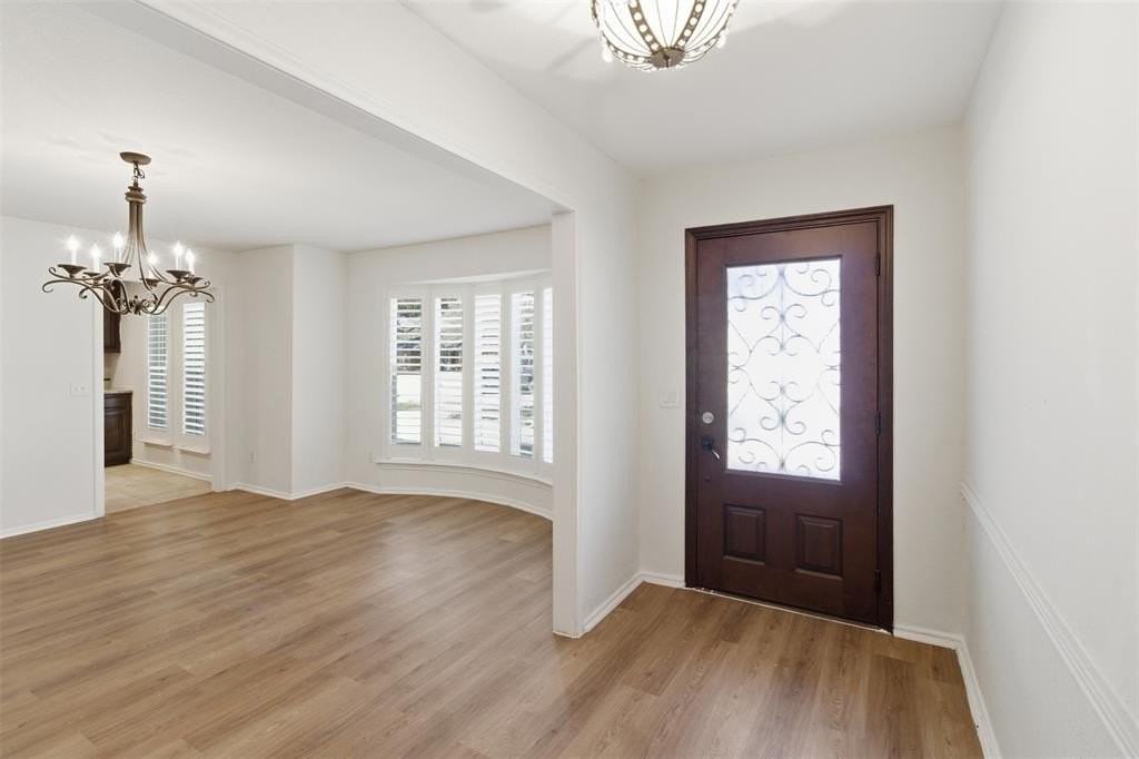 2504 Northcrest Dr - Photo 7 of 40