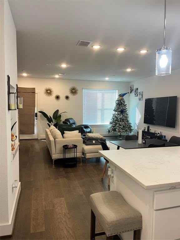 8911 Cave Springs Mews - Photo 4 of 17