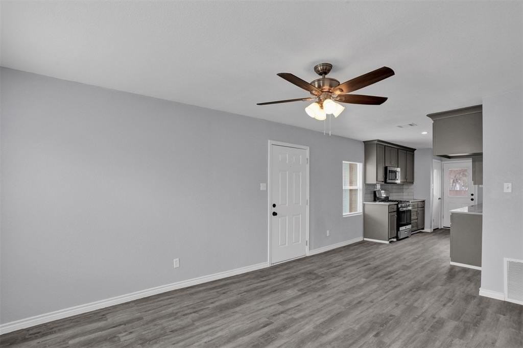 219 Loma Dr - Photo 5 of 23