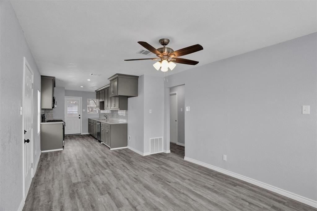 219 Loma Dr - Photo 6 of 23