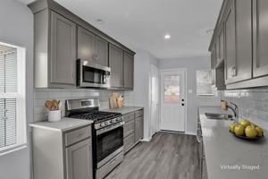 featured image of 219 Loma Dr