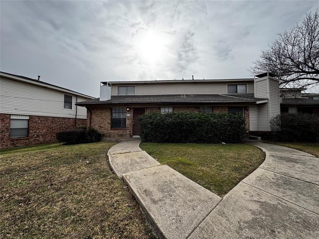 2414 W Northgate Dr - Photo 2 of 19