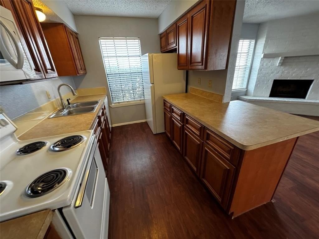 2414 W Northgate Dr - Photo 5 of 19