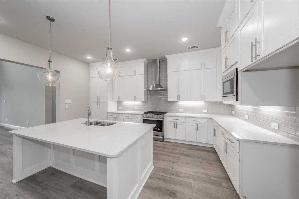 12994 Averi Ln - Photo 2 of 36