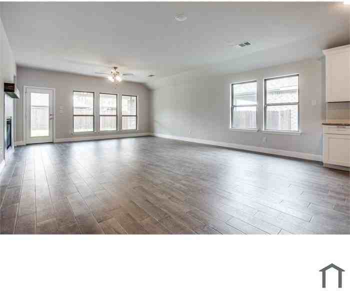 1116 Flamingo Rd - Photo 4 of 8