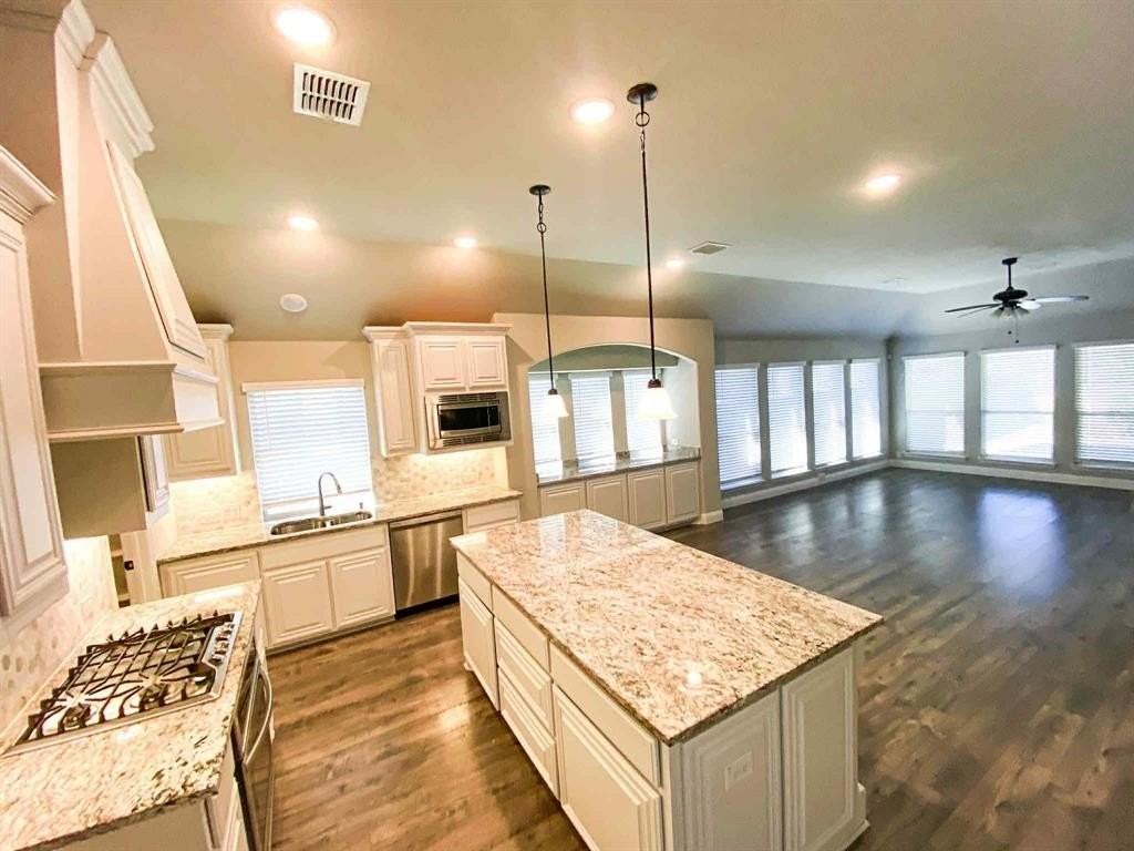 1217 Timber Grove Ter - Photo 3 of 20