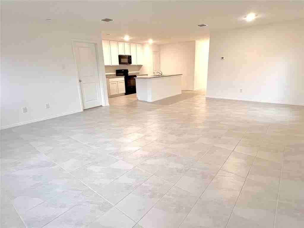 326 Ashbrook Way - Photo 5 of 16