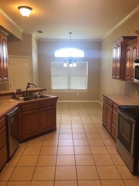 3209 White Oaks Dr - Photo 3 of 18