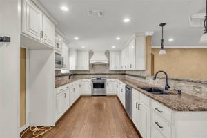 featured image of 3613 Cork Pl