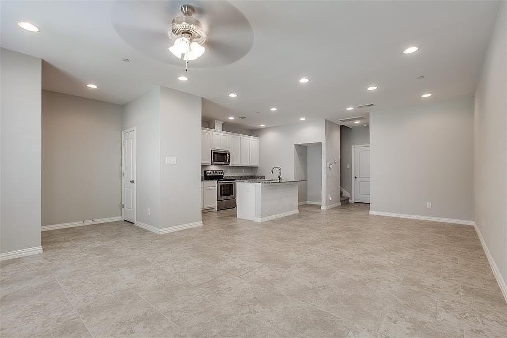 1946 Timber Oaks Dr - Photo 6 of 24