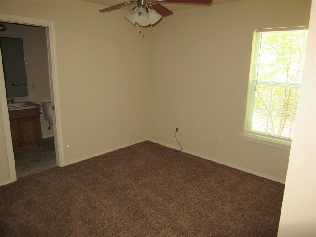 4528 Cole Dr - Photo 6 of 7