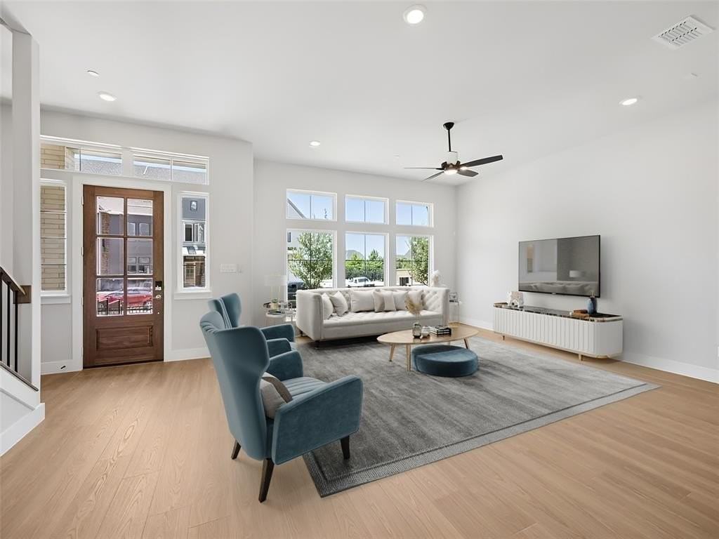 4436 Burge Ave - Photo 5 of 28