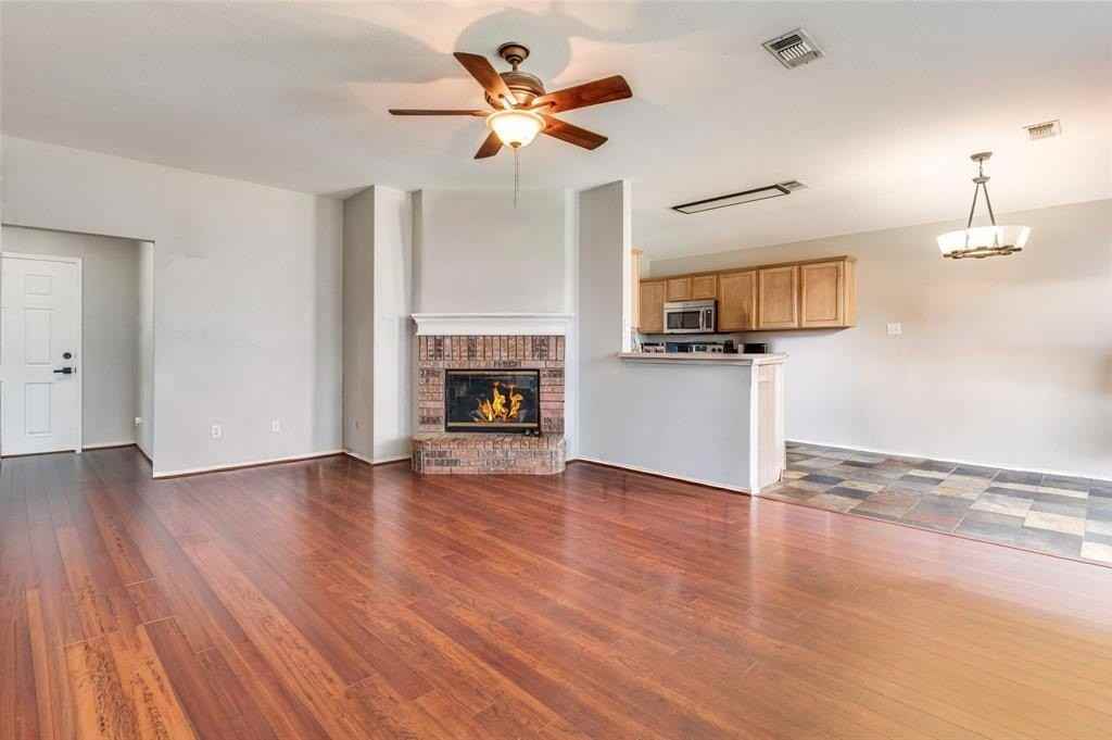 9013 Winding River Dr - Photo 2 of 12