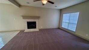 1418 Julie St - Photo 5 of 13