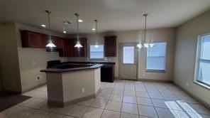 1418 Julie St - Photo 6 of 13