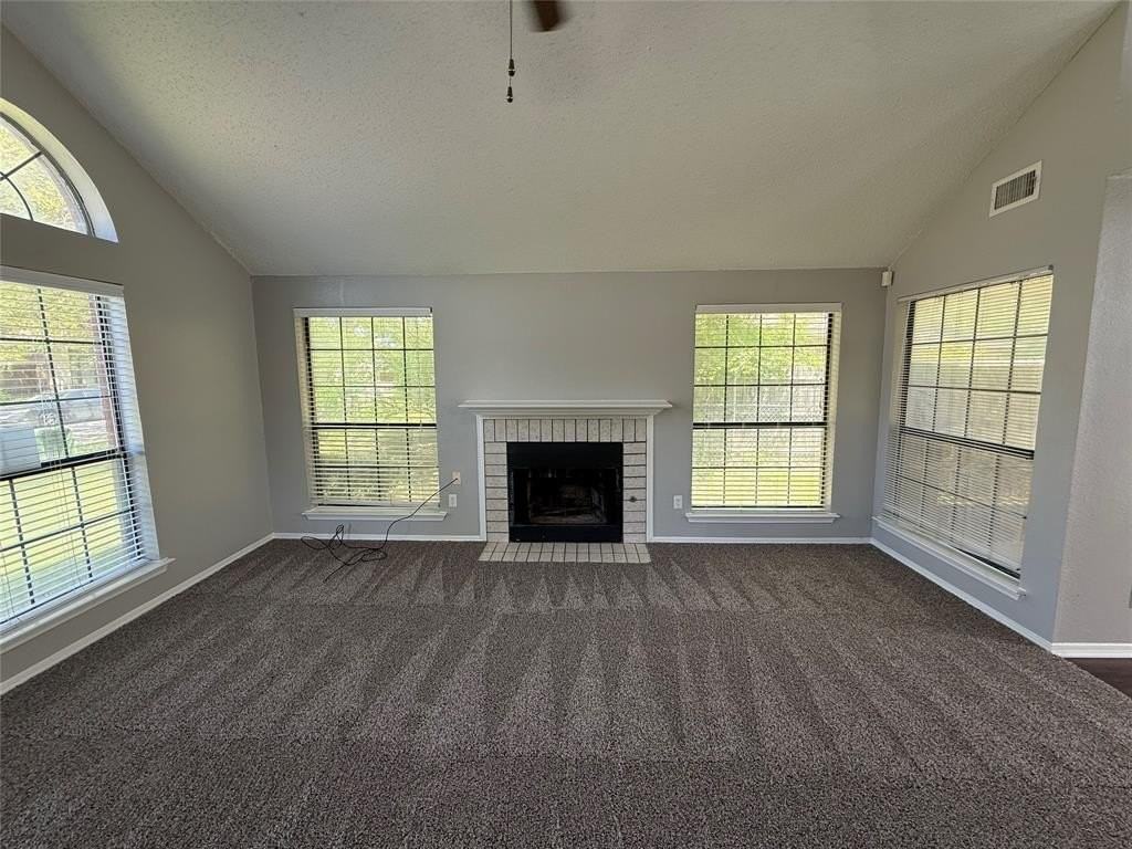 11808 Avery Ln - Photo 4 of 11