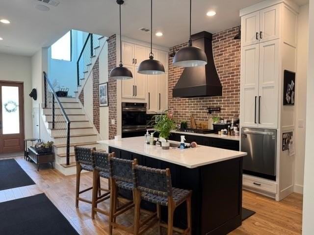 2513 Childs St - Photo 2 of 40