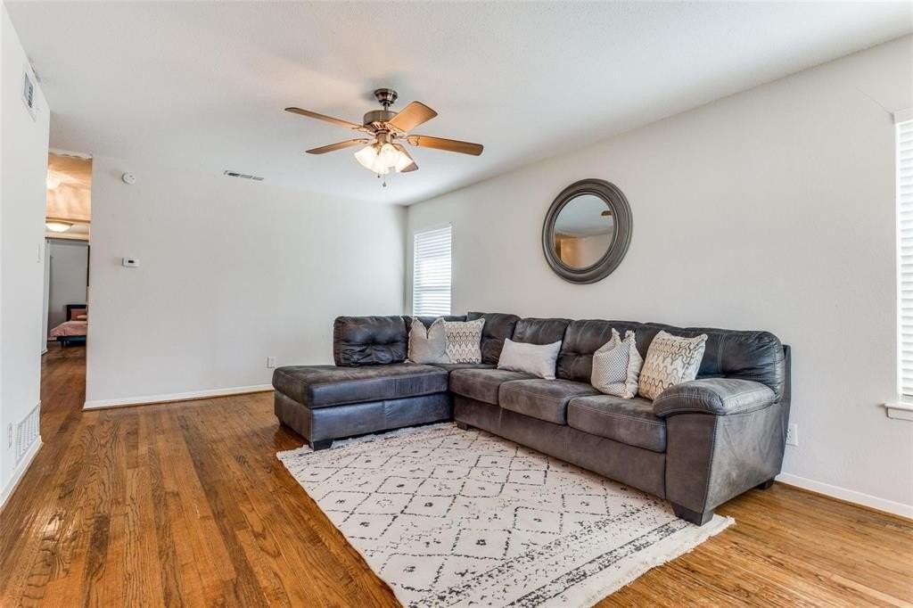 3129 Old Orchard Rd - Photo 4 of 24