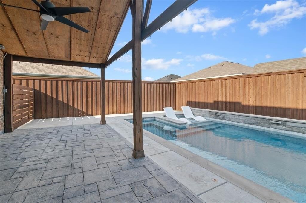 3004 Cliffview Dr - Photo 6 of 31