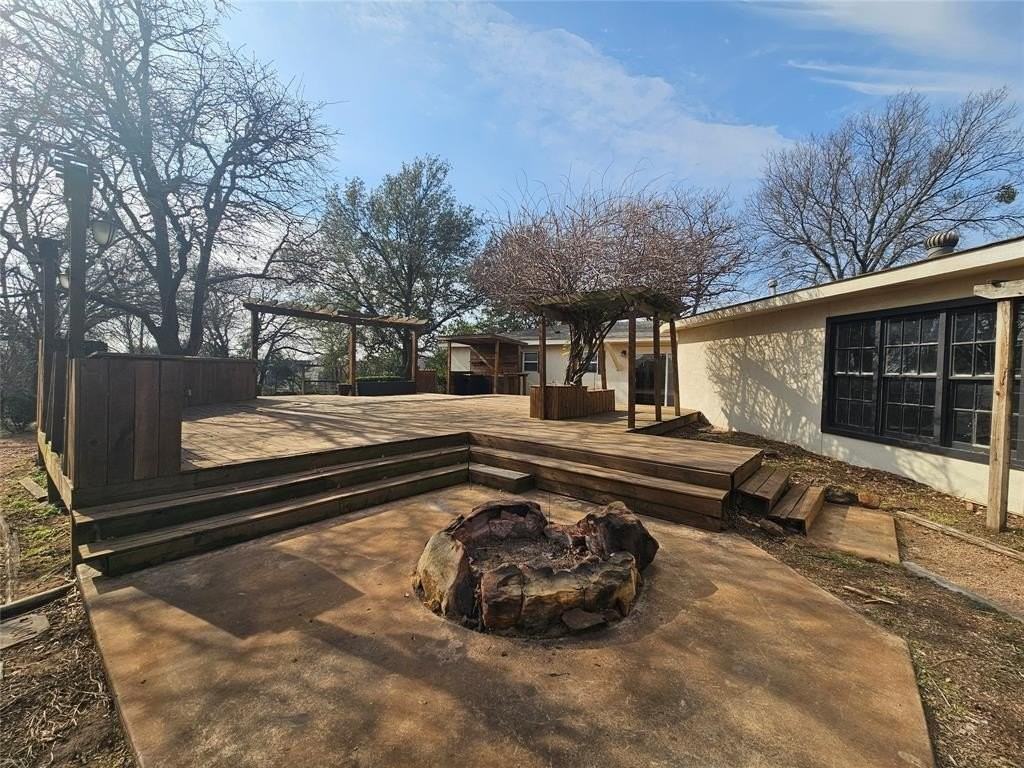 3139 Southlake Park Rd - Photo 2 of 30