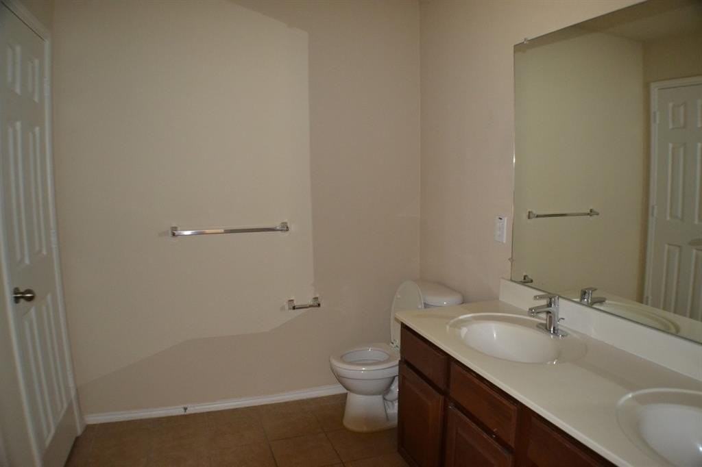 12970 Ambrose Dr - Photo 7 of 10