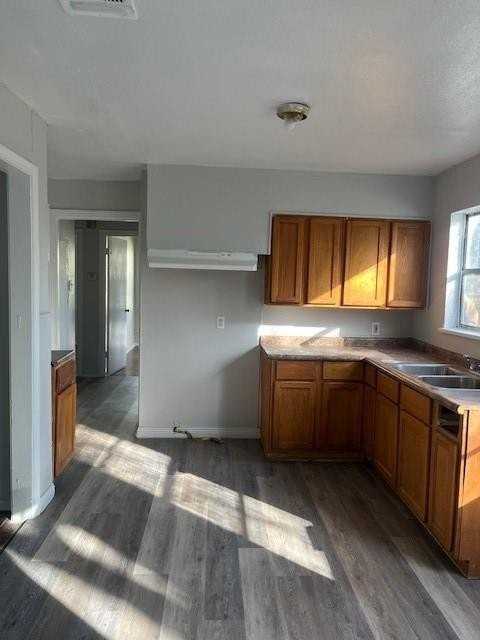 2721 Sunnybrook St - Photo 2 of 6