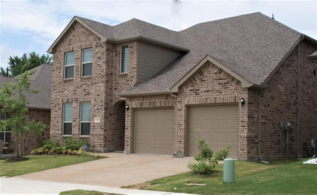 2105 Laurel St - Photo 2 of 23