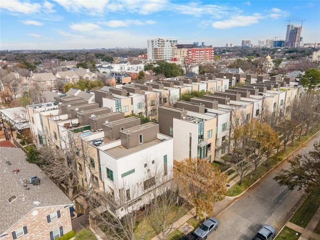 4111 Newton Ave #5 - Photo 3 of 32