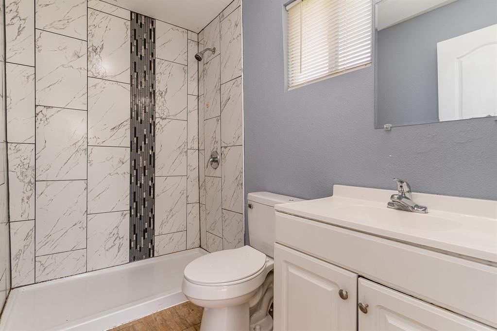 4621 Owenwood Ave - Photo 5 of 13