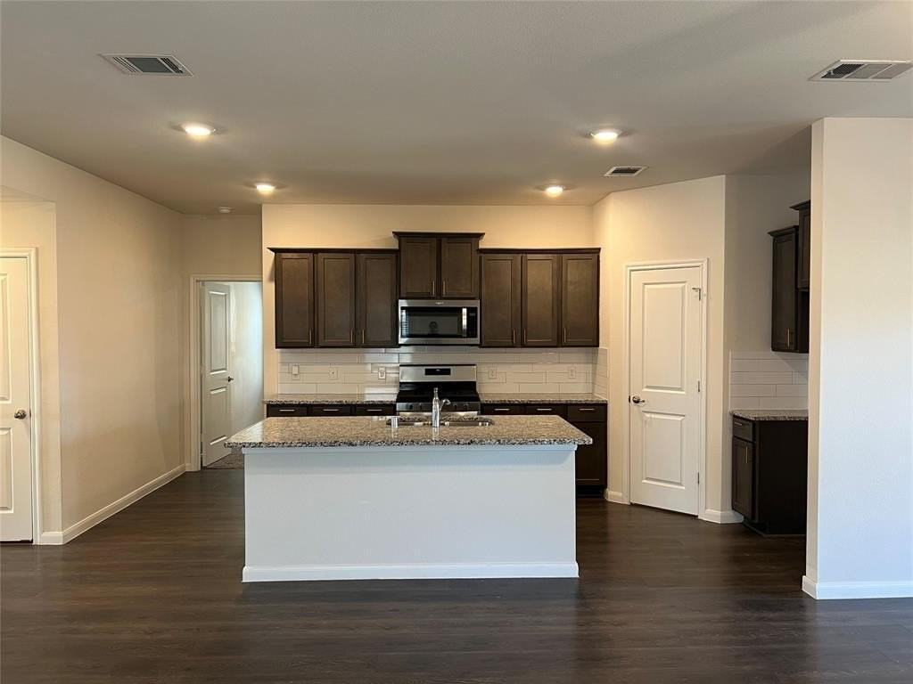 602 Spur Rdg - Photo 3 of 20