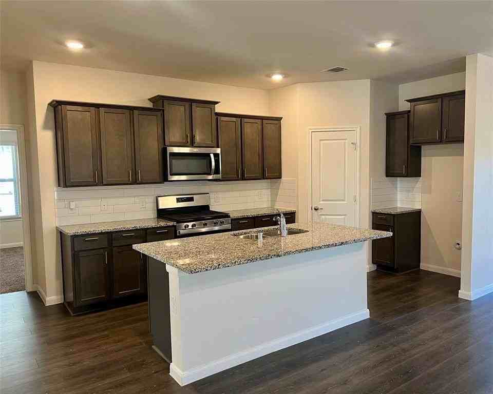 602 Spur Rdg - Photo 4 of 20