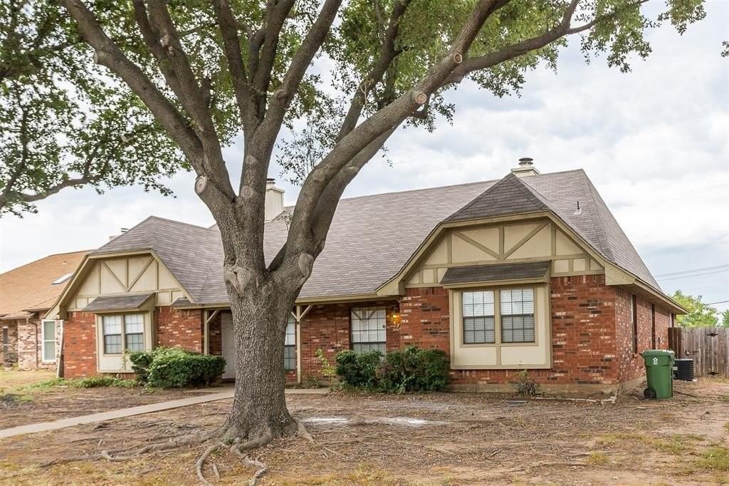 7829 Cardinal Ct - Photo 2 of 23