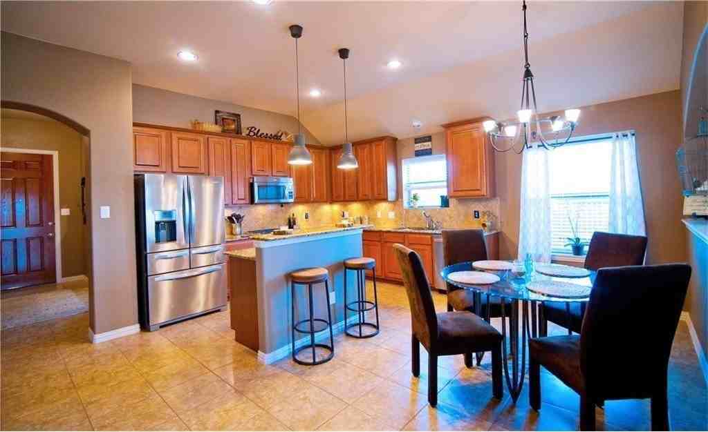 3340 Lone Tree Ln - Photo 6 of 26