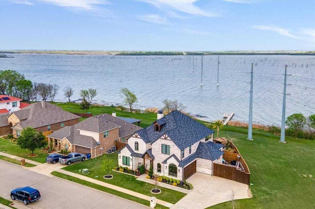 3208 Blue Haven Way - Photo 2 of 39