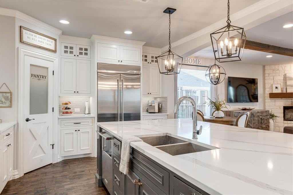 3208 Blue Haven Way - Photo 6 of 39