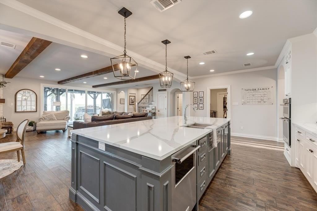 3208 Blue Haven Way - Photo 7 of 39