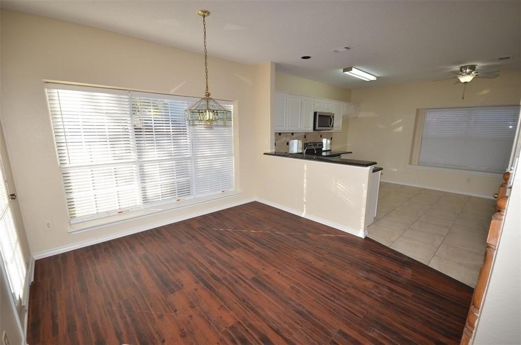 2201 Ashwood Ct - Photo 7 of 13