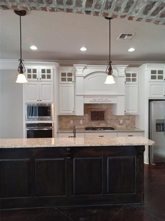 242 Danielle Dr - Photo 5 of 11