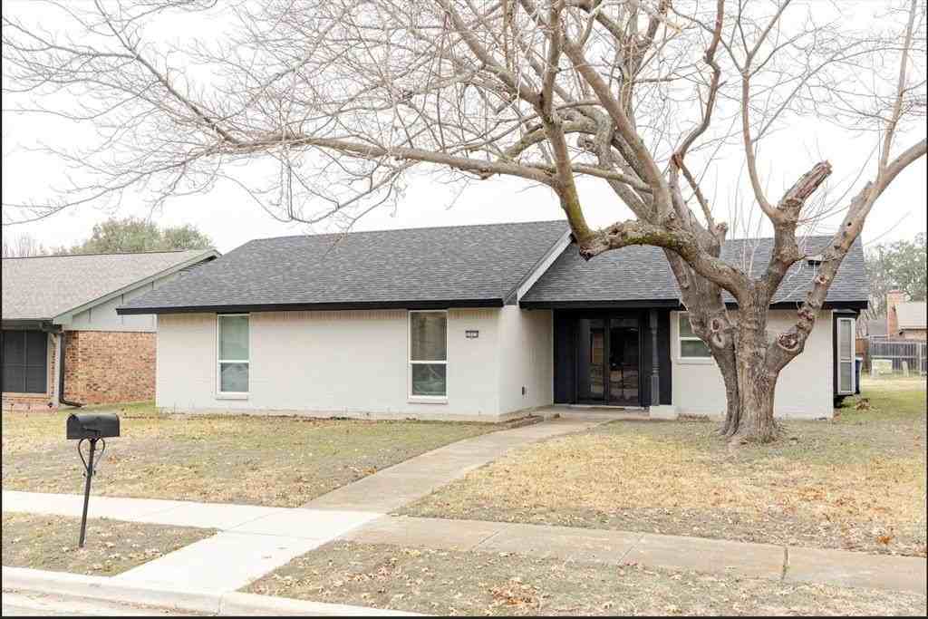 2025 Glencrest Ln - Photo 2 of 30