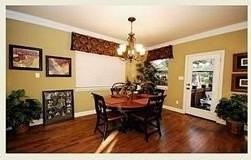 512 Heath Ln - Photo 3 of 17