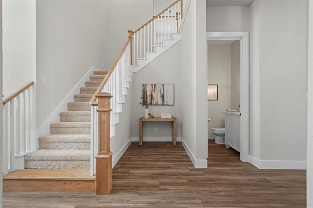 4200 Coopwood Dr - Photo 5 of 40